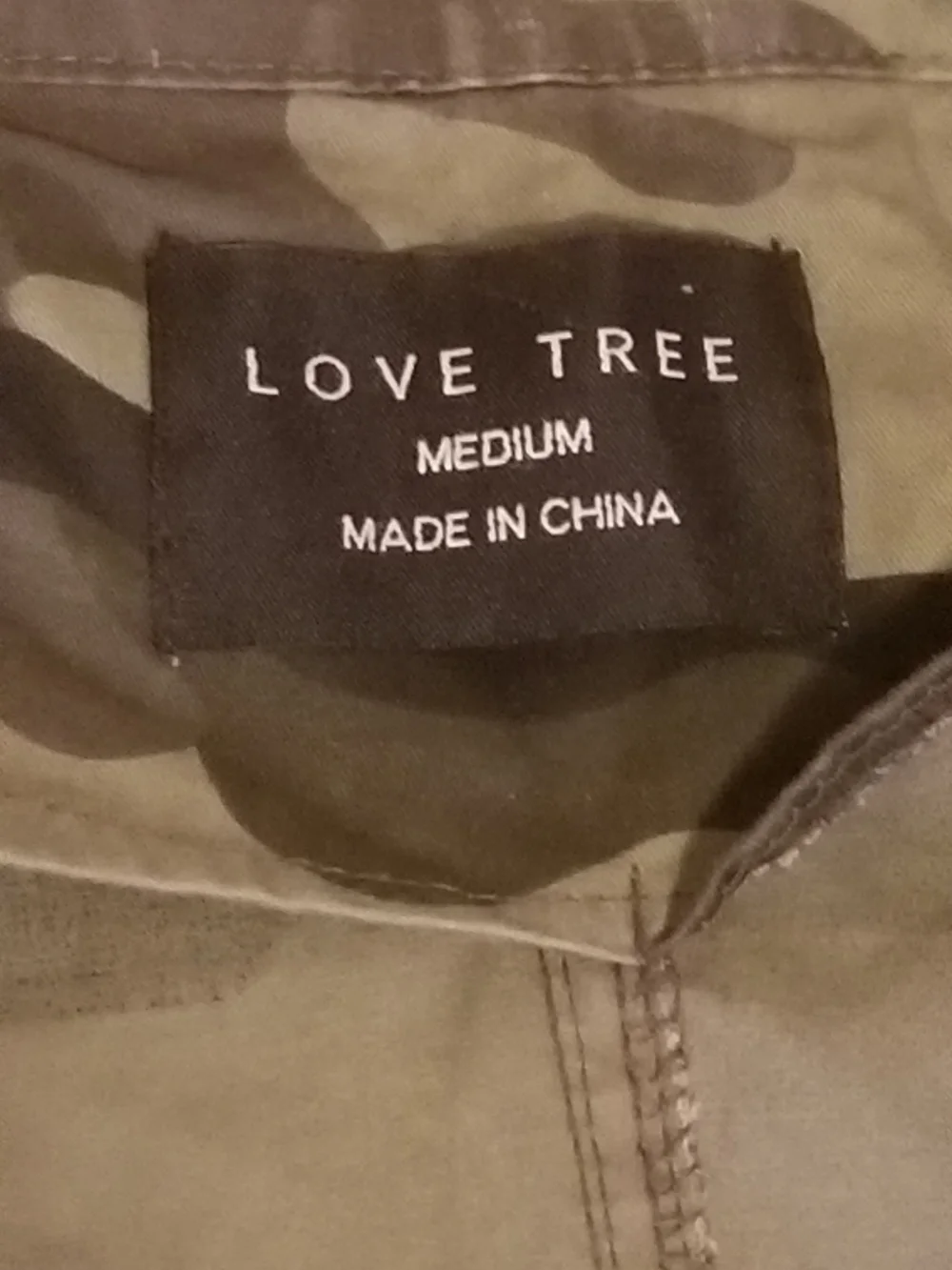 Love Tree Thin Lightweight Feminine Camo Vest Women's Size M